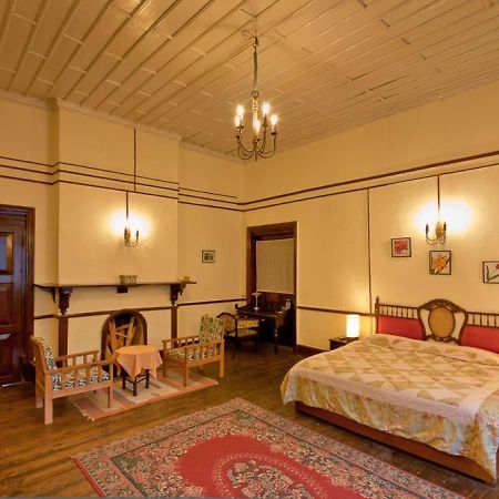 Chevron Rosemount Hotel Раникет Екстериор снимка