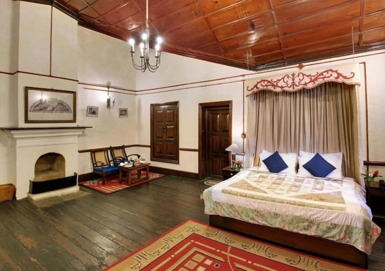 Chevron Rosemount Hotel Раникет Екстериор снимка